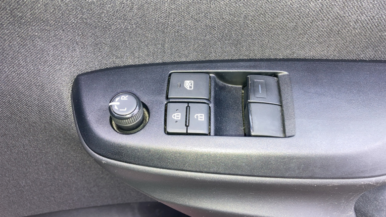 Toyota Yaris 1.5 Hybrid Icon 5dr CVT Hybrid Hatchback